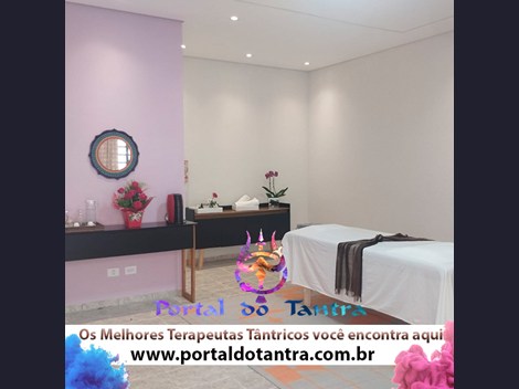 Massagista perto de mim em Cotia